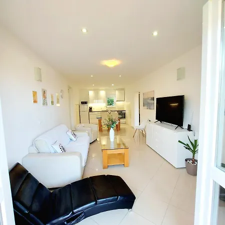 Anna Apartment Split
